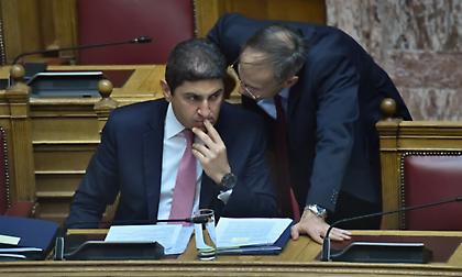 «Πέρασε» κατά πλειοψηφία ο νόμος για τα στημένα, τη βία και τις θητείες των Δ.Σ. των ομοσπονδιών