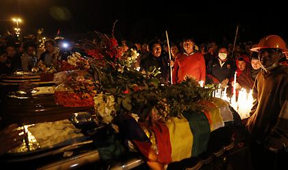 Τουλάχιστον πέντε νεκροί αγρότες από τις συγκρούσεις με την αστυνομία στη Βολιβία