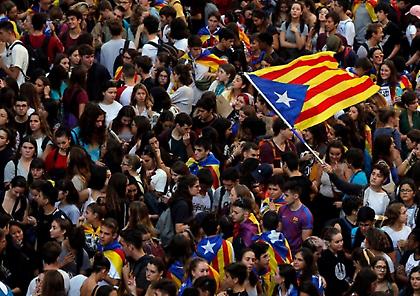 Βαρκελώνη: Νέες διαδήλωσεις υπέρ της ανεξαρτησίας (vids)