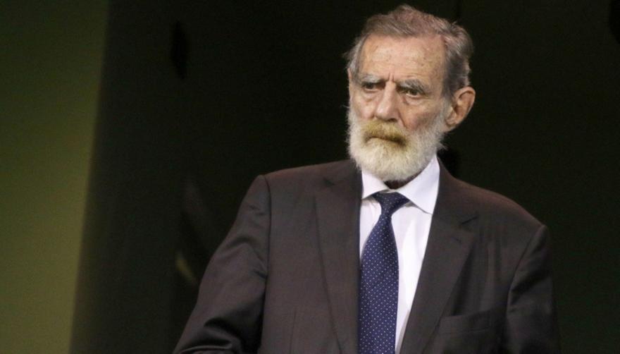 «Αυτό μου είπε ο Δώνης - Χαρούμενοι για χρόνια - Όπως με Καπετάνιο»