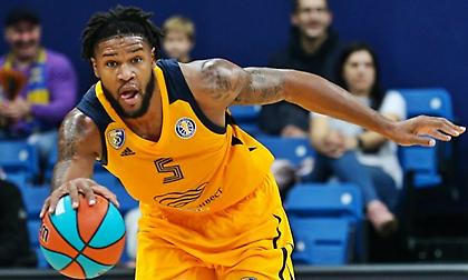 Κράμερ και Μπούκερ θυμούνται την παιδική τους ηλικία (video)