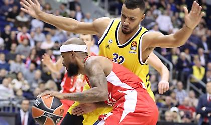 Με φόρα από το ΟΑΚΑ... παρέσυρε και τον Ερυθρό η Άλμπα