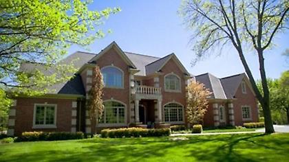 Μήνυσε εταιρεία που ανέλαβε την ανακαίνιση της βίλας του ο Γιάννης