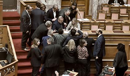 Αναθεώρηση Συντάγματος: «Πόλεμος» για την εκλογή Προέδρου της Δημοκρατίας