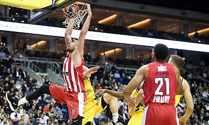 Η alley-oop του Σπανούλη και το φανταστικό κάρφωμα του Μιλουτίνοφ! (video)