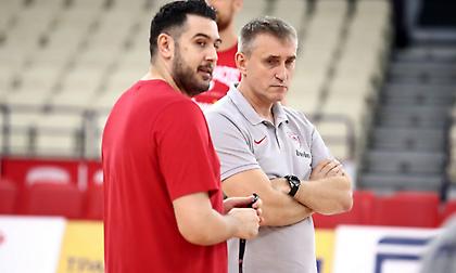 Δέδας στον ΣΠΟΡ FM: «Μας έδωσε κίνητρο η ήττα από την Μπάγερν»