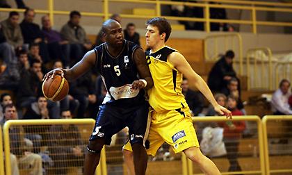 Σκοτώθηκε από διερχόμενο όχημα ο Μιλτ Παλάσιο!