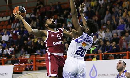 Έφυγε… ατσαλάκωτος από τη Λάρισα ο Ήφαιστος