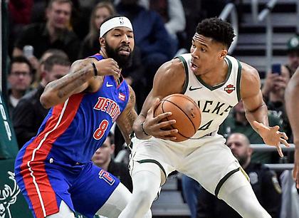 Με alley oop Γιάννη το Top 10 (video)