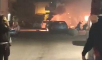 Πυρκαγιά σε κατάστημα στην Κρήτη - Στις φλόγες αυτοκίνητο και μηχάνη (pics, vid)