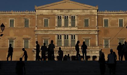 Αναθεώρηση Συντάγματος: Στην τελική ευθεία για το νέο συνταγματικό χάρτη της χώρας