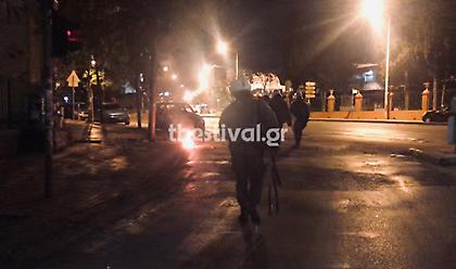 Θεσσαλονίκη: Επίθεση κουκουλοφόρων σε διμοιρία των ματ στο τουρκικό προξενείο (vid, pic)