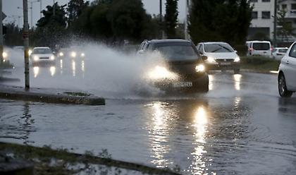 Αττική: Έκκληση στους κατοίκους να αποφύγουν τις μετακινήσεις λόγω κακοκαιρίας
