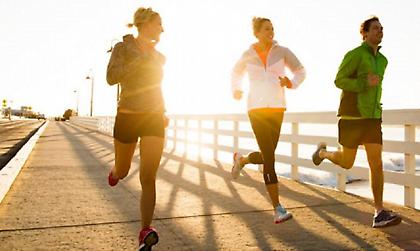 Γιατί η πρωινή γυμναστική σας βοηθάει να... παλέψετε τη μέρα;