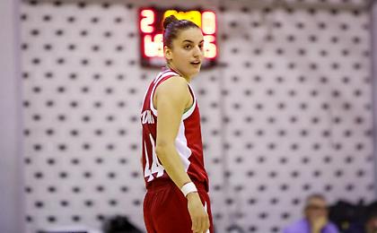 Σταμολάμπρου: «Θέλουμε τον κόσμο δίπλα μας»