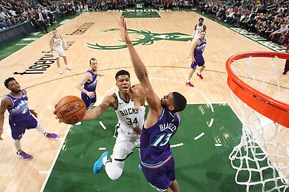 Σε ξεχωριστή λίστα με Τζόρνταν ο Γιάννης που πέτυχε 3 ρεκόρ!