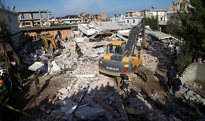 Μάχη με το χρόνο και τους μετασεισμούς στην Αλβανία - Στους 36 οι νεκροί