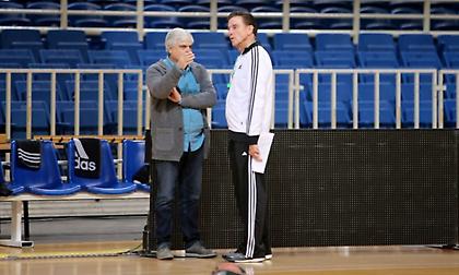 Κοντός: «Ο Πιτίνο θα θέλει να κρατήσει περισσότερο χρόνο στο παρκέ τον Φριντέτ»