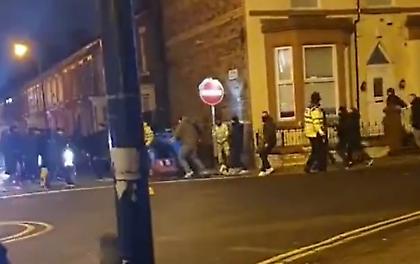 Συλλήψεις οπαδών της Νάπολι στο Λίβερπουλ (vid)