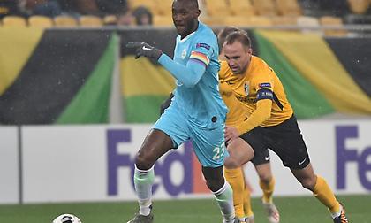 Διπλό πρόκρισης η Βόλφσμπουργκ, πήρε με 10 με… τόνο η Γάνδη