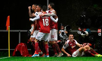 Πέρασαν «αγκαλιά» Μπράγκα, Γουλβς