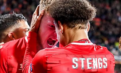 Ηρωική ανατροπή με 10 και πρόκριση στις καθυστερήσεις για την Άλκμααρ!