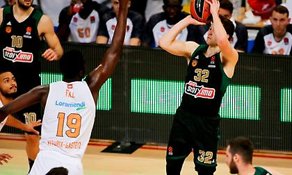 Το… παρανοϊκό τρίποντο του Φριντέτ από τα 8,5 μέτρα! (video)