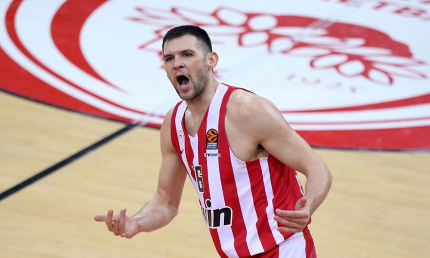 Παπανικολάου: «Νιώθω καλά, αλλά η ομάδα είναι πιο σημαντική»