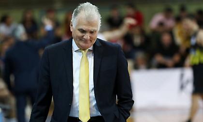 Μαρκόπουλος: «Εκνευρίστηκαν οι παίκτες μας από τα λάθος σφυρίγματα»