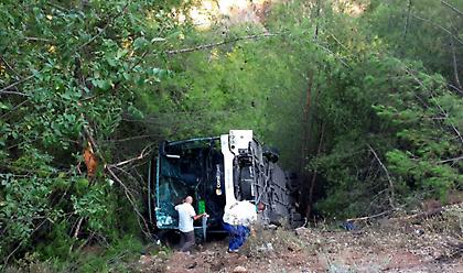 Ρωσία: 19 νεκροί από πτώση λεωφορείου σε ποταμό