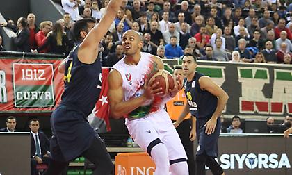 Ταπείνωσε τη Φενέρ η Καρσίγιακα!