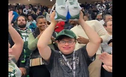 Ελληνικής καταγωγής το παιδί με σύνδρομο Down που πήρε τα παπούτσια του Γιάννη