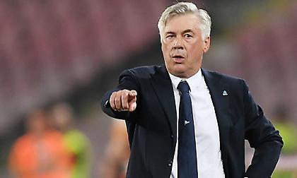 Κλείνονται στο προπονητικό οι παίκτες της Νάπολι με απόφαση Αντσελότι