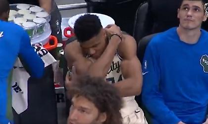 Η αντίδραση του Γιάννη όταν τον «έπιασε» η Kiss Cam (video)