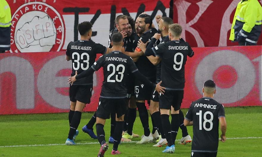 Φερέιρα: «Έπρεπε να κερδίσουμε τον Ολυμπιακό»