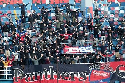 Στο πλευρό του μικρού Άγγελου οι «Πάνθηρες» (pic)
