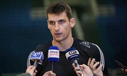 Μήτογλου: «Μας λείπουν τα παιχνίδια με τον Ολυμπιακό»