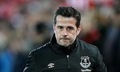 Συνάντηση του Σίλβα με τη διοίκηση της Έβερτον – Έτοιμος να αναλάβει ο Μόγιες