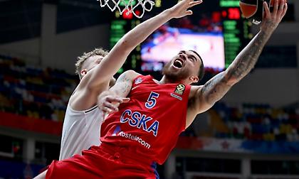 Το τρίποντο του Τζέιμς που «σκότωσε» τη Ζαλγκίρις (video)