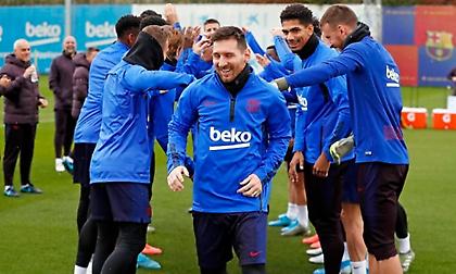 Ο Μέσι μαγεύει και στην προπόνηση (video)