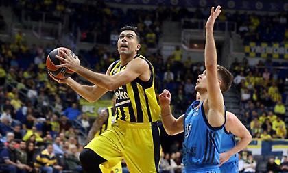 Παραλίγο... χαρακίρι αλλά λύγισε την Άλμπα με μυθικό Σλούκα η Φενέρ!