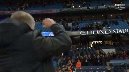 Η «γροθιά» του Σόλσκιερ στον πανευτυχή Φέργκιουσον (video)