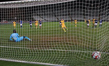 Γκέλα η Πόρτο και απομακρύνεται η Μπενφίκα!