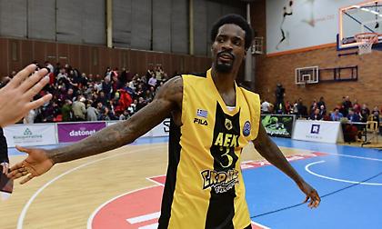 Στην Κίνα ο Μάνι Χάρις