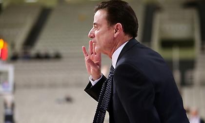 Πιτίνο: «Δεν είμαι ικανοποιημένος με την εικόνα της ομάδας»