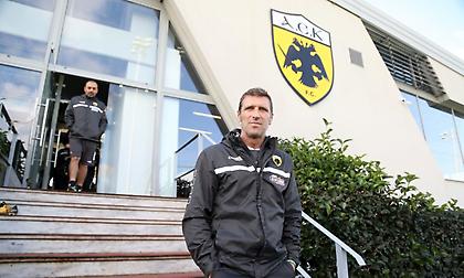 Κετσετζόγλου: «Θα είναι πιο… σφιχτή η ΑΕΚ με Καρέρα»