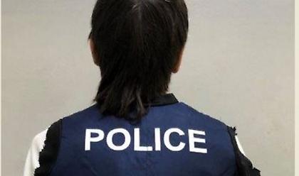 Παρίστανε τον αστυνομικό και πουλούσε ναρκωτικά στο κέντρο της Αθήνας (pics)