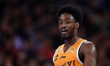 Απίθανος Τζαμάλ Φράνκλιν: Έκανε quadruple-double στη Κίνα! (video)