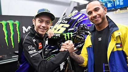 Χάμιλτον και Ρόσι άλλαξαν… ρόλους (video)