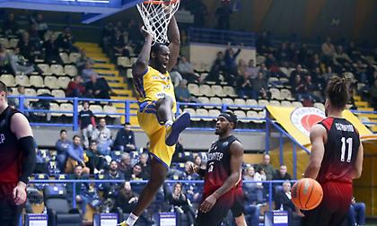 «Καθάρισε» την Γκαζιαντέπ και πλησιάζει στην πρόκριση το Περιστέρι